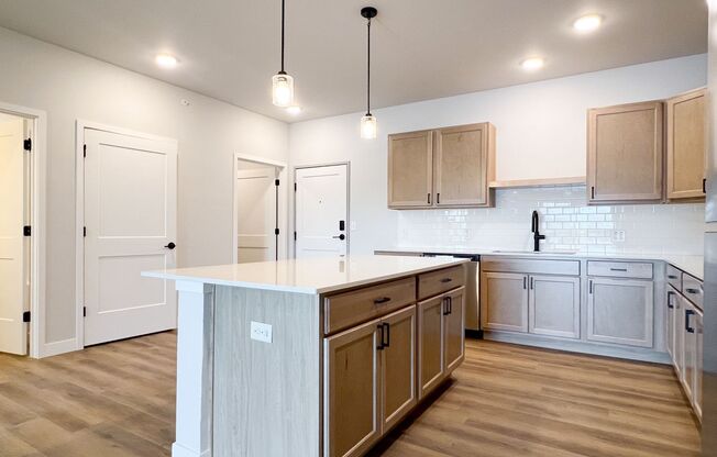 1 bed, 1 bath, 816 sqft, $1,850, Unit SC 1408-116