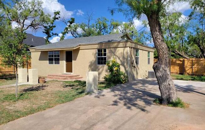 Newly renovated 2 bedroom, 1 bathroom cozy home with fenced in backyard COMING SOON!