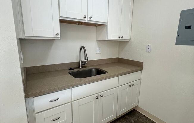 Studio, 1 bath, 380 sqft, $2,025, Unit 777-259
