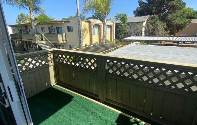 2 beds, 1.5 baths, $2,395