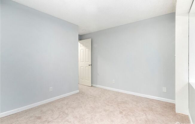 2 beds, 2 baths, $2,095, Unit #1106