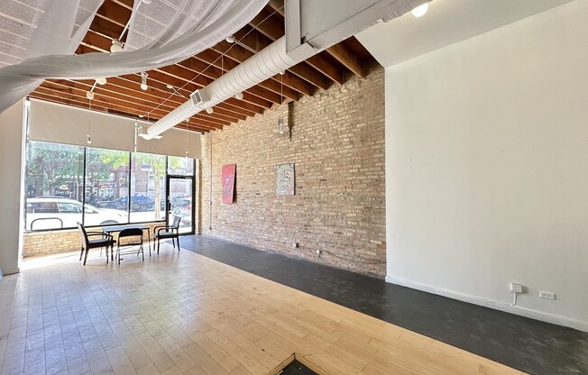 2134 CHICAGO AVE