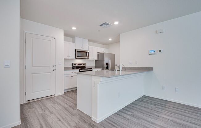 Charming 3-Bedroom Townhome with Smart Home Technology in Skye Hills, NW Las Vegas