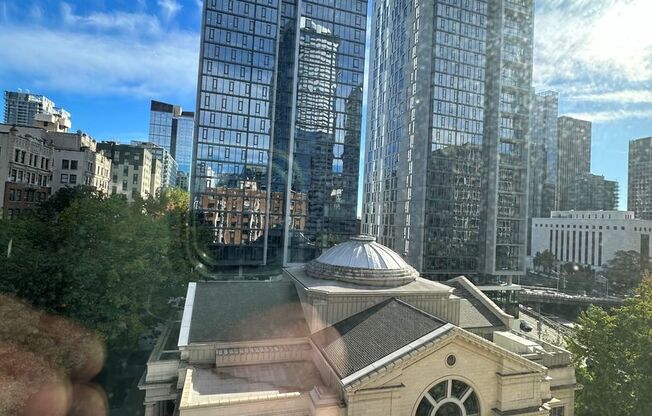 1 bed, 1 bath, 696 sqft, $1,750, Unit 0809