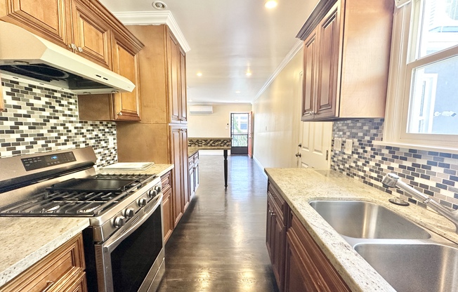 1 bed, 1 bath, $1,835