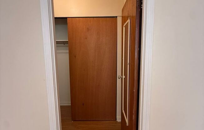 Studio, 1 bath, 487 sqft, $1,250, Unit Fifth 206