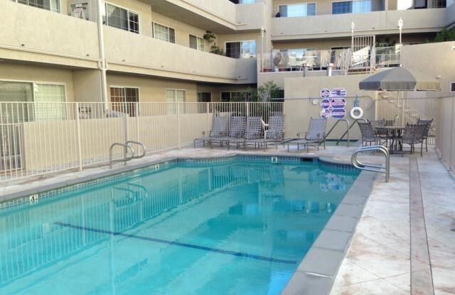 2 beds, 1.8 baths, 1,325 sqft, $2,990, Unit 224