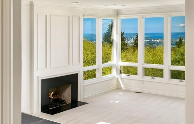 Bellevue Somerset Single Family House with View!!