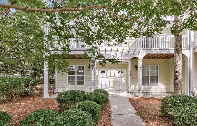 2932 SUGARBERRY LN