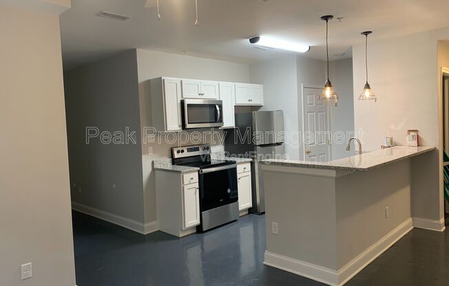 1 bed, 1 bath, 814 sqft, $1,195, Unit 11