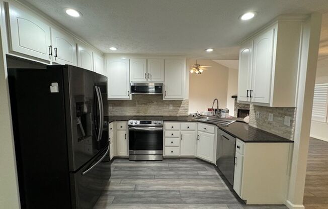 577 DEADWOOD TRL
