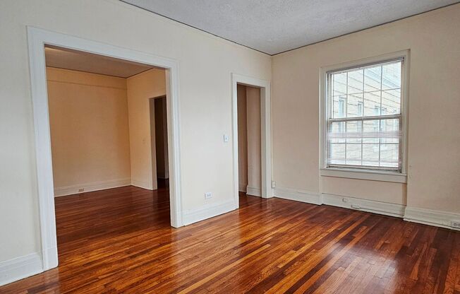 2 beds, 2 baths, 775 sqft, $1,875, Unit 211