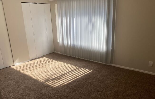 1 bed, 1 bath, 700 sqft, $700, Unit EC 14