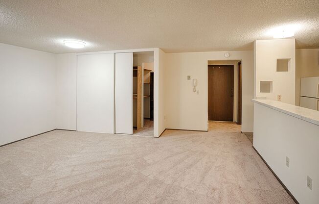 Studio, 1 bath, 625 sqft, $1,295, Unit 1-202