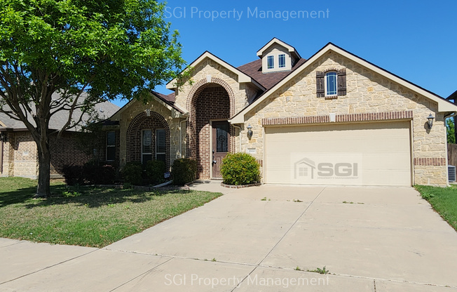 1664 POTOMAC DR