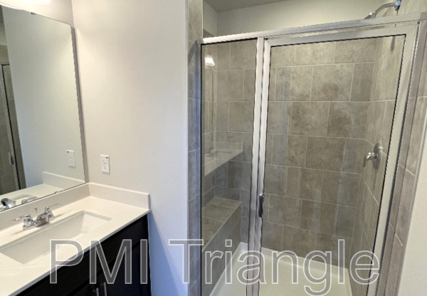 1615 SINGING BIRD TRL