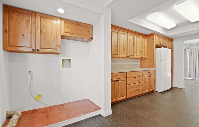 2 beds, 2 baths, $3,250, Unit Signal View