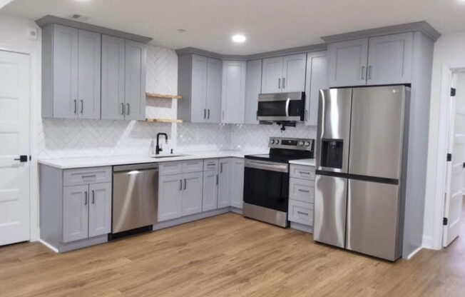 6 HARDING AVE
