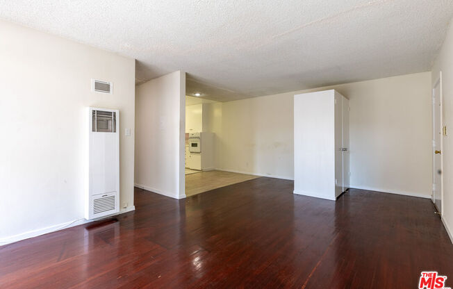 1 bed, 1 bath, 760 sqft, $2,380, Unit 203