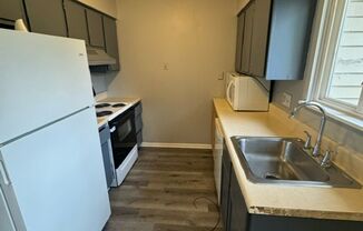 2 beds, 1 bath, $925, Unit 6625 Fairfield