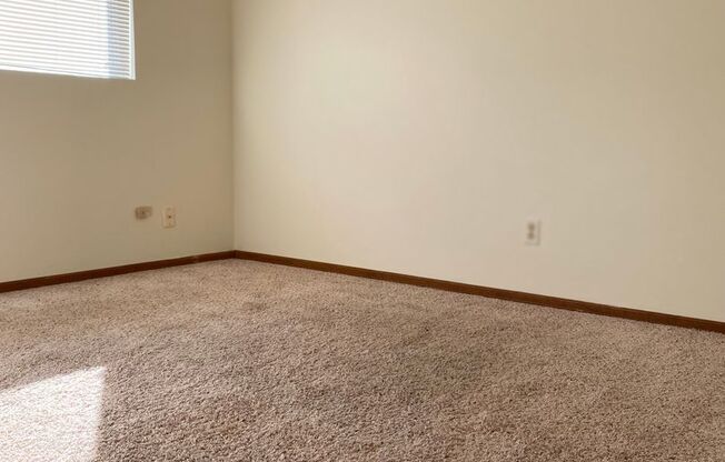 3 beds, 1 bath, $2,495