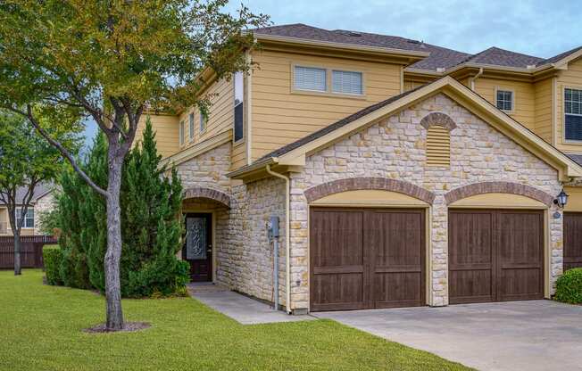 Garages Available at Riachi at One21, Plano, 75025