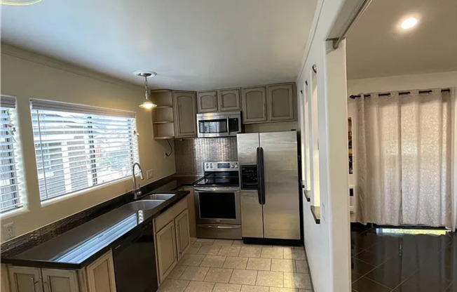 1 bed, 1 bath, $1,900