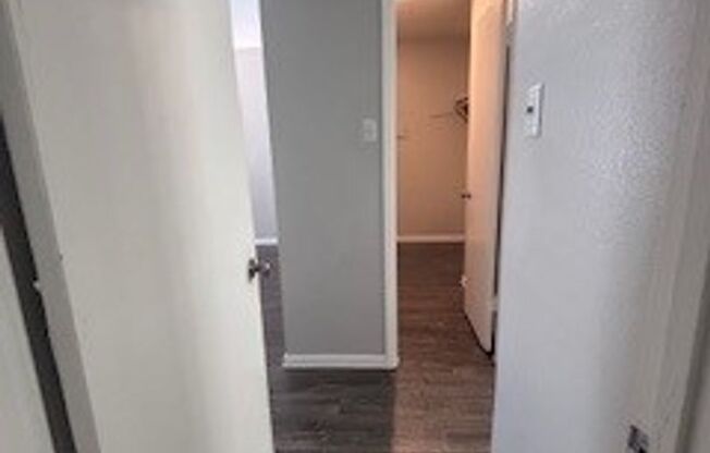 2 beds, 2 baths, 931 sqft, $1,225, Unit 08-0807