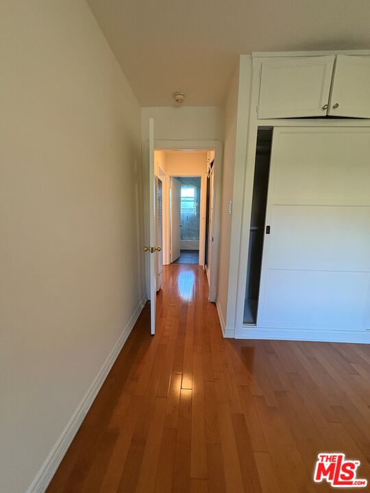 1217 N CRES HTS BLVD