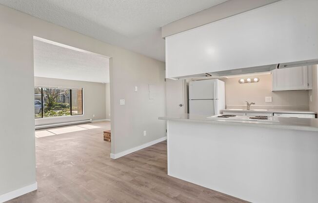 2 beds, 1.5 baths, 960 sqft, $1,495, Unit 6