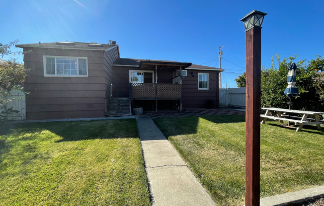 3 beds, 2 baths, $3,800