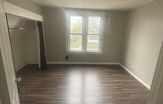 2 beds, 1 bath, $975