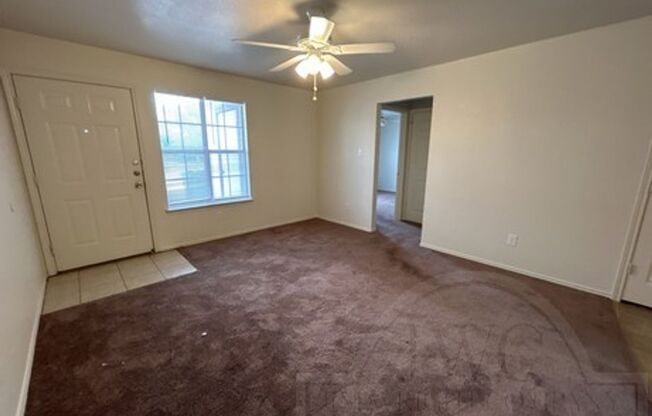 3 beds, 2 baths, $875, Unit 3307 Toledo Unit A