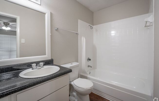 2 beds, 2 baths, 1,032 sqft, $1,215