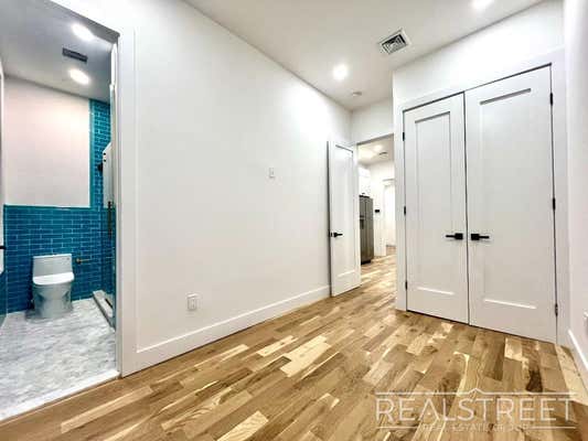 24 MARCONI PL