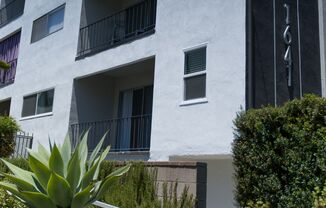 Runyon Canyon Properties, LLC (1641 N. Poinsettia Place)
