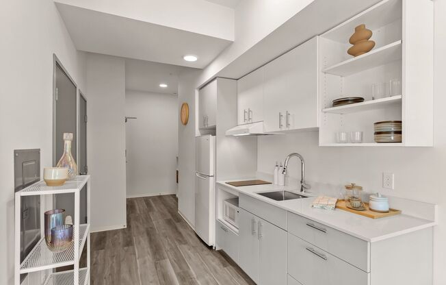 Studio, 1 bath, 309 sqft, $1,175, Unit 313