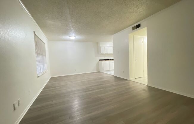 2 beds, 2 baths, 900 sqft, $1,099, Unit LAW7-201