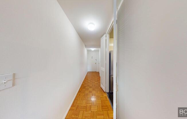 1 bed, 1.5 baths, $6,000, Unit 15G