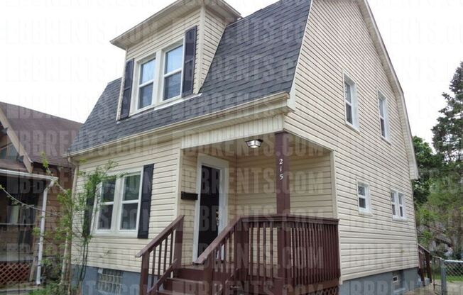 215 South Hedges St 3BR/1.5BA (Dayton)