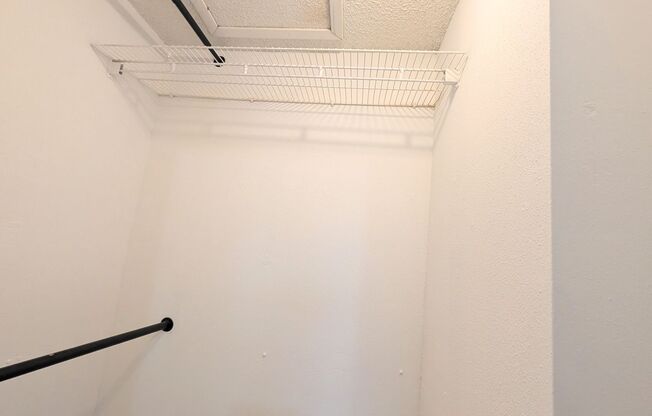 Bright 1BR/1BA Condo – Convenient Kendall Location