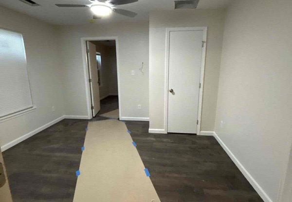 1426 HYDE PARK
