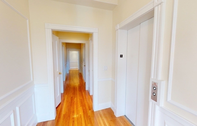 22 BEACON ST
