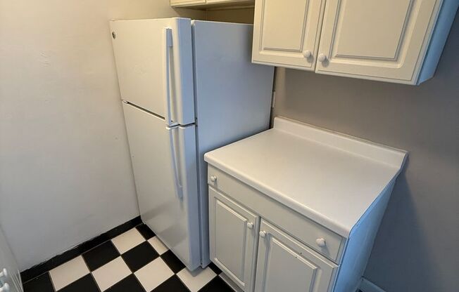 Studio, 1 bath, 400 sqft, $895, Unit #312