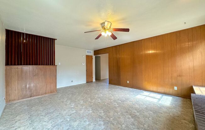 East El Paso 4 bed Refrig A/C