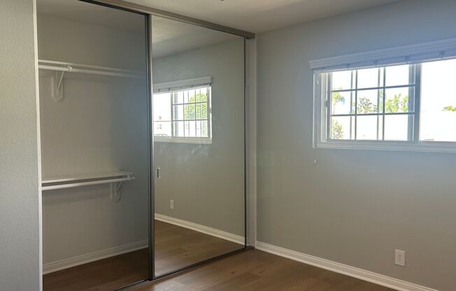 2 beds, 1 bath, 920 sqft, $2,750, Unit K9