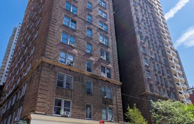 1 bed, 1 bath, $3,395, Unit 8C