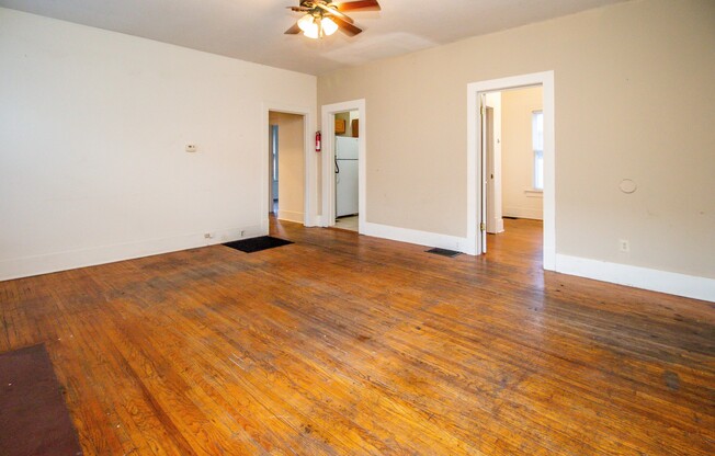 4bed/2bath House right Downtown!!