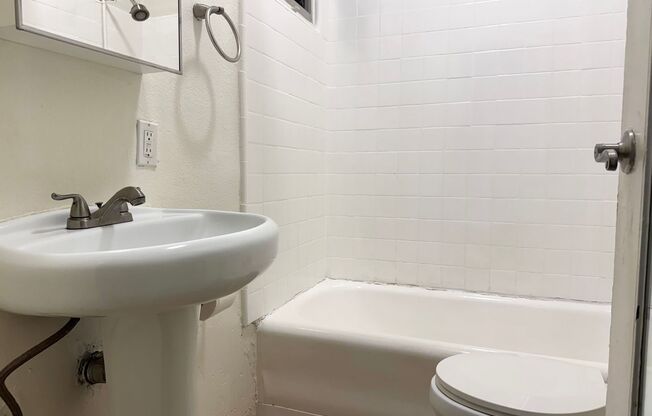 Studio, 1 bath, 450 sqft, $1,495, Unit 416