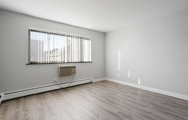 Studio, 1 bath, 275 sqft, $1,350, Unit 341
